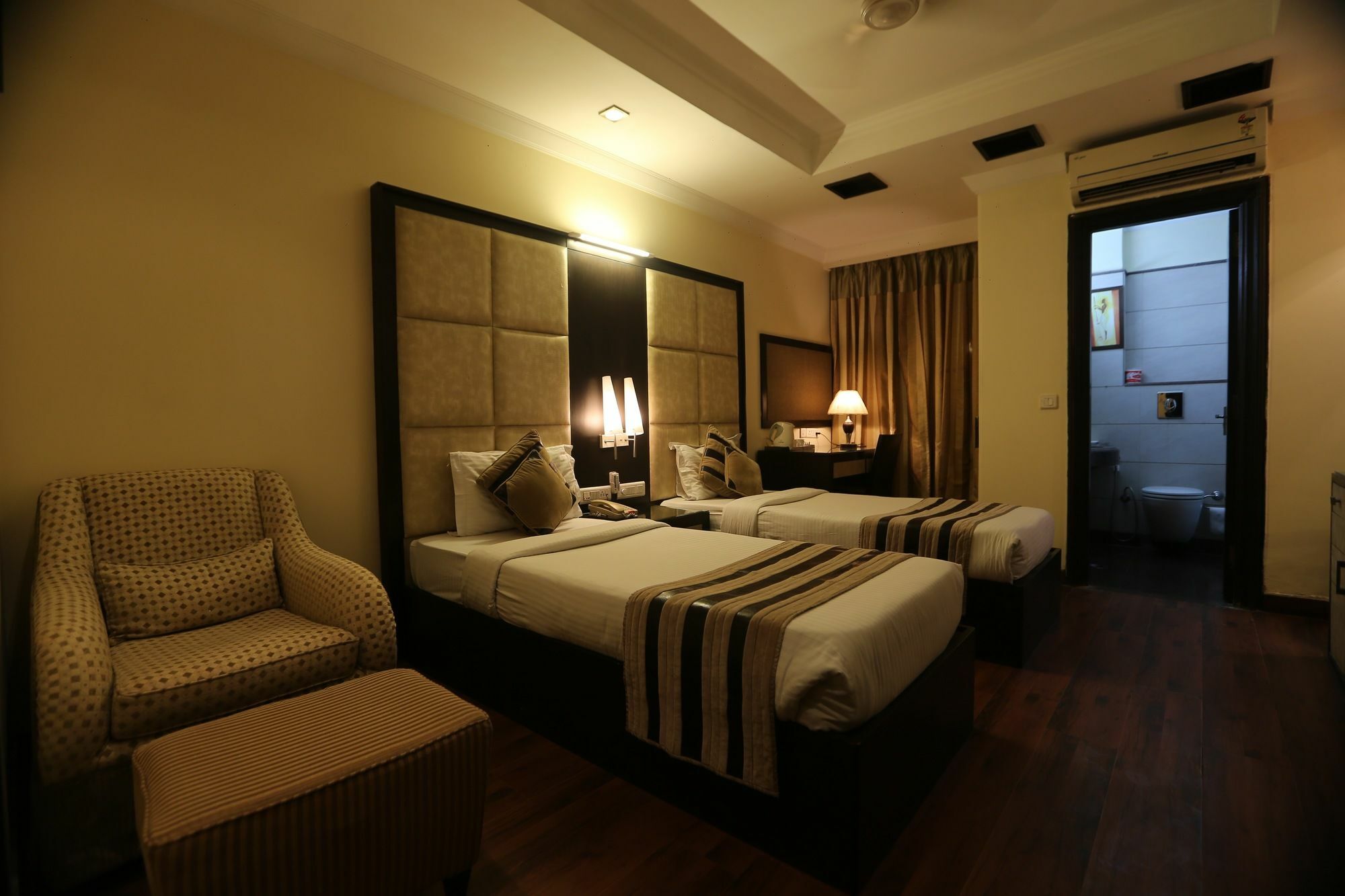 Mini-hôtel The Oakland Plaza By Orion 3*
